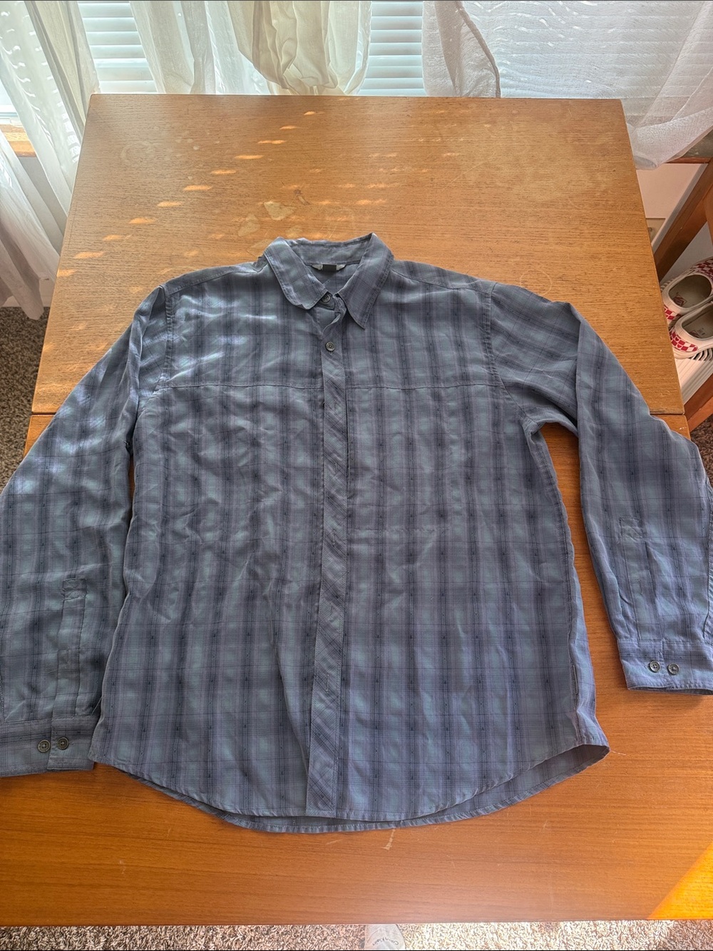 Royal Robbins Men's Gray-Blue Plaid Button-Down Shirt